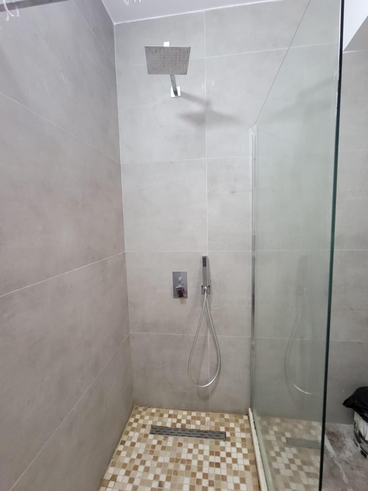 Апартаменти Ajla Komuna Apartament Тирана Екстер'єр фото